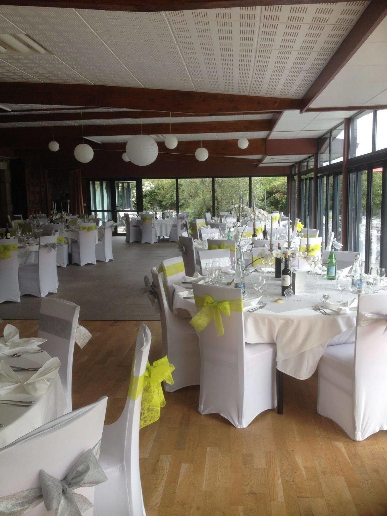 Domaine De Kermodest Hotel Quemper-Guezennec Bagian luar foto